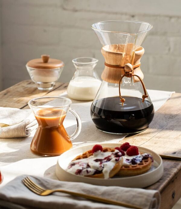Chemex Pour-Over Glass Coffeemaker - Classic Series - 8-Cup - Exclusive Packaging - Image 6